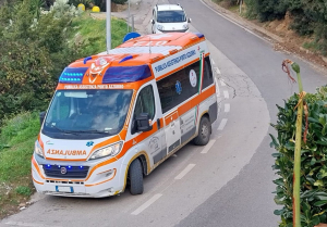 Ruba l&#039;ambulanza a Porto Azzurro, va a ballare a Capoliveri e poi la riporta dove l&#039;ha presa
