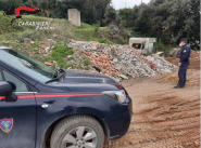 I Carabinieri Forestali sequestrano un automezzo che trasportava rifiuti speciali senza autorizzazione