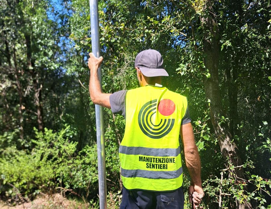 Lavori segnaletica verticale 2