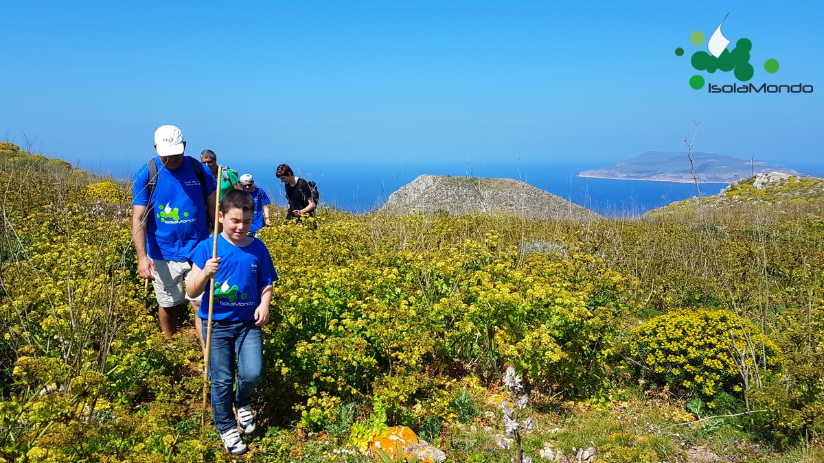 002 escursione sui crinali d Favignana