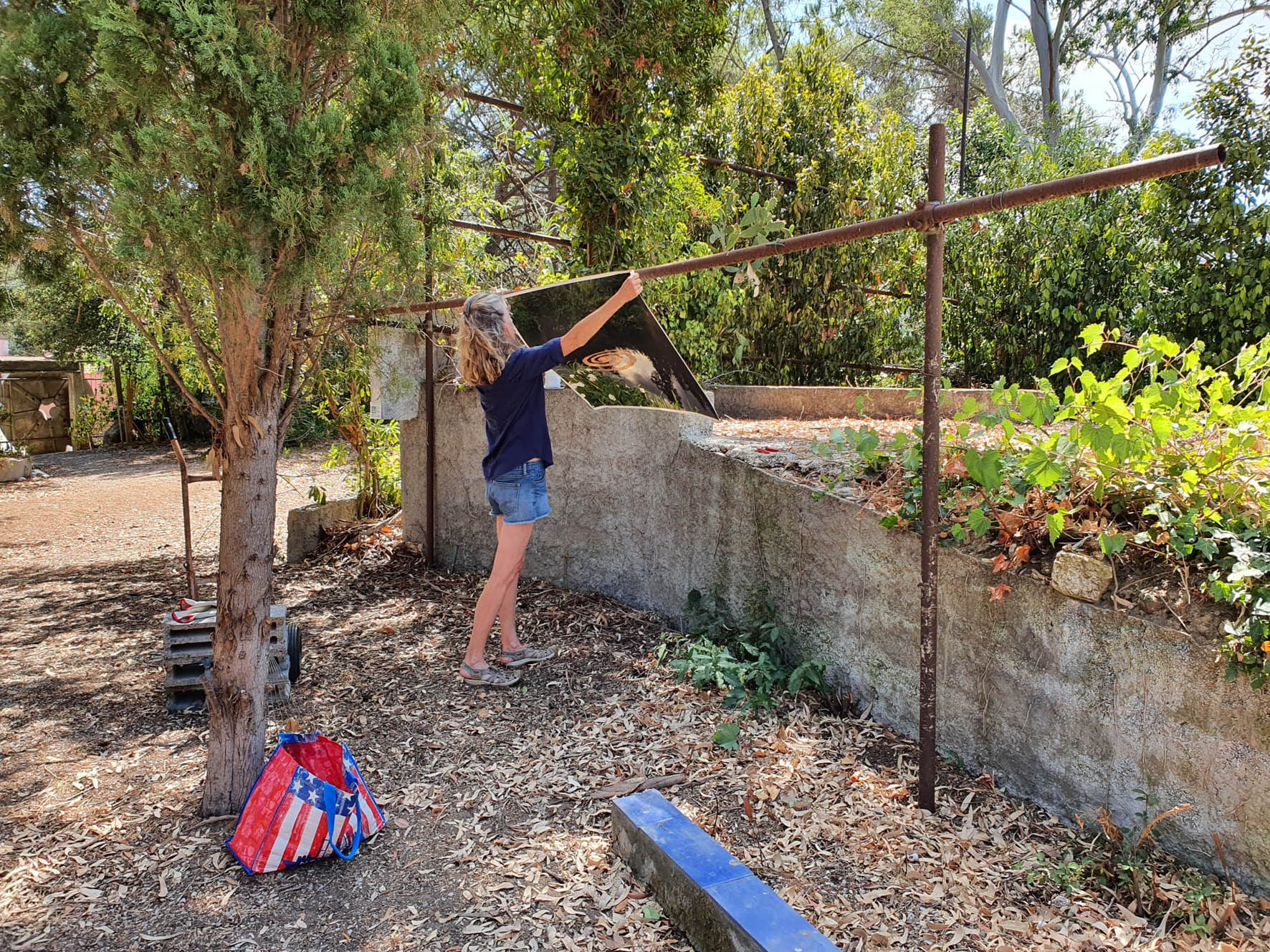 Artista al lavoro nel Museo