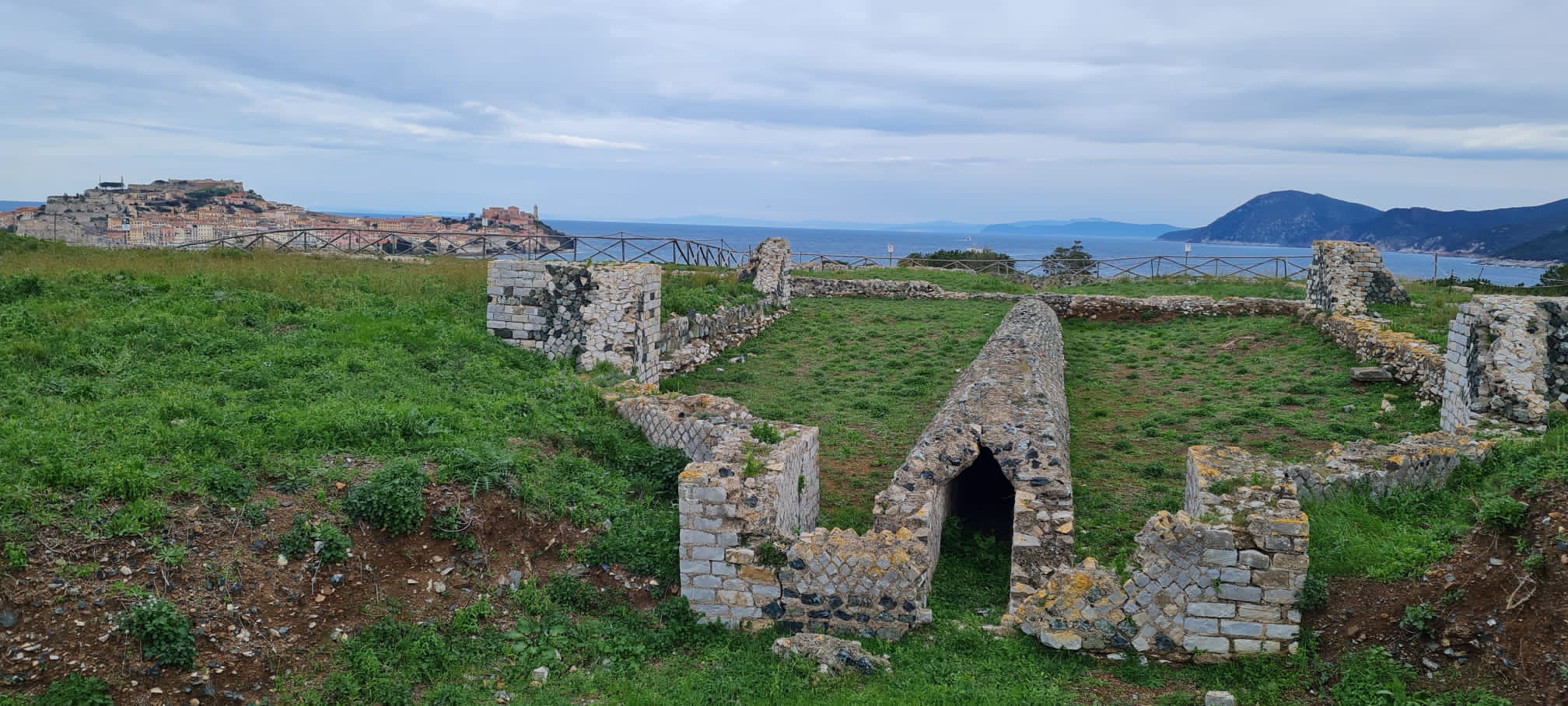 Scuola di P Azzurro grotte 7