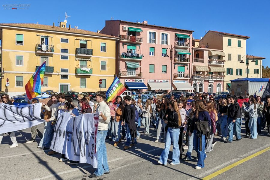 manifestazione scuola 30.10.26 12