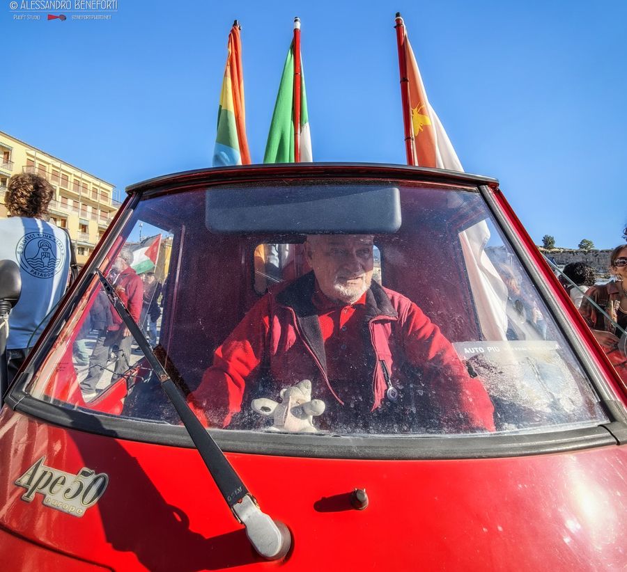 manifestazione scuola 30.10.26 apino