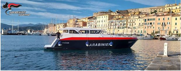 Pasqua 26 gommone molo