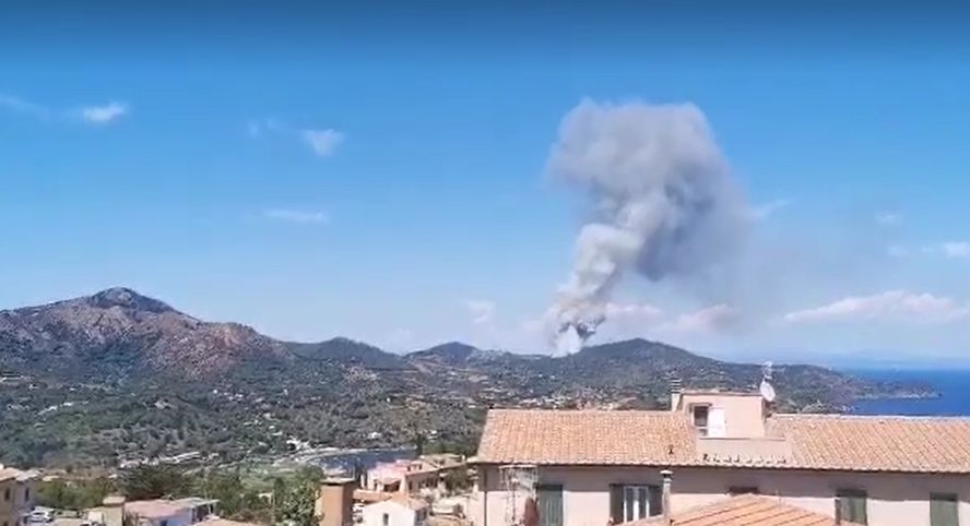 incendio capo d arco 44
