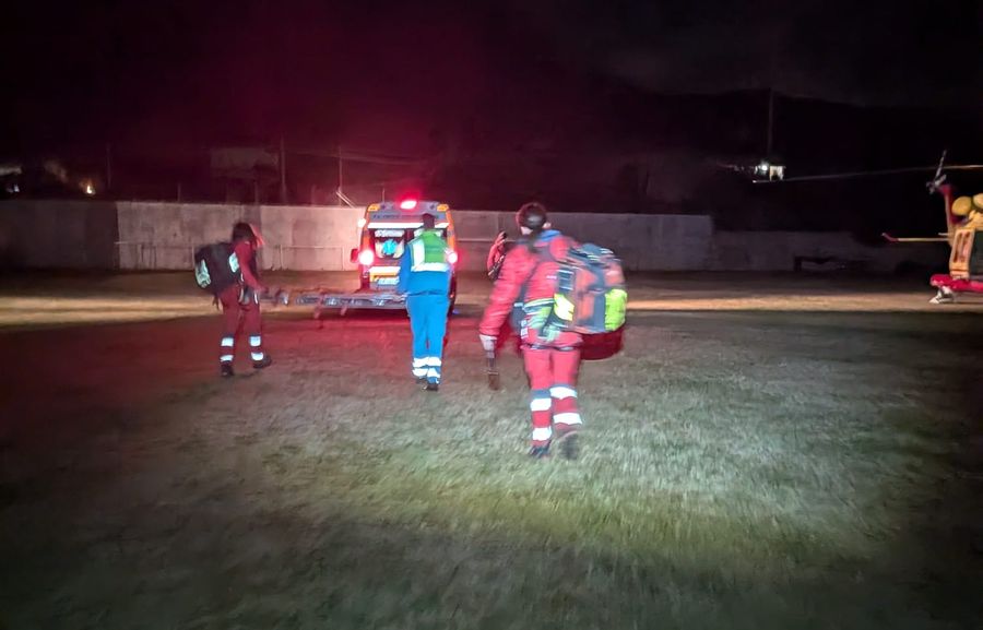 pegaso e croce azzurra campo sportivo pa