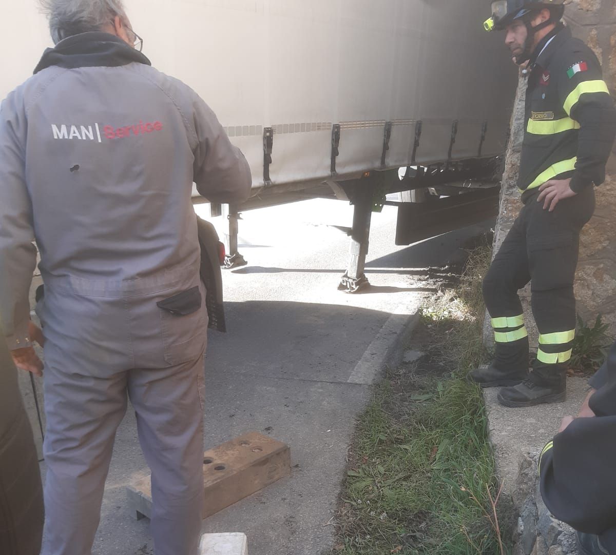 bilico blocca capannone (4)