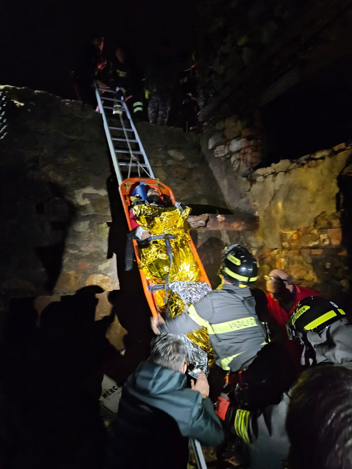 salvataggio ferito scogliera Rio (9)