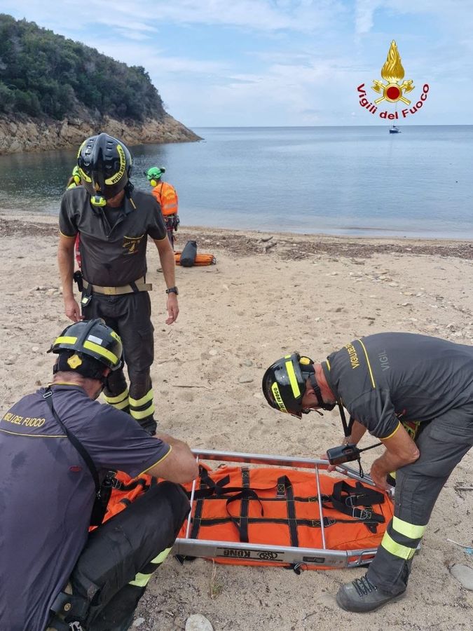 vvff soccorso spiaggia lamaia