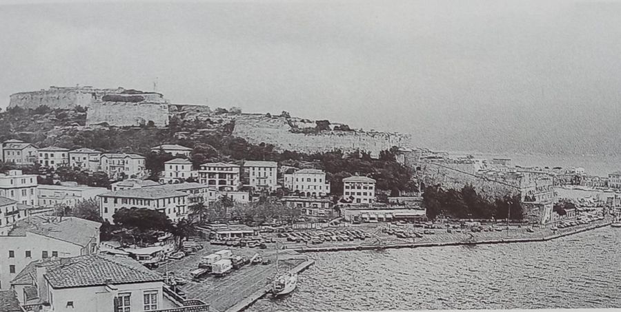 Banchina di alto fondale .Zona di inizio de