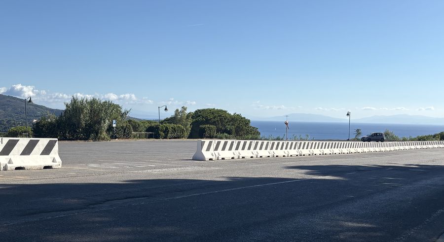 barriere anti sfondamento Parcheggio della Boa 1
