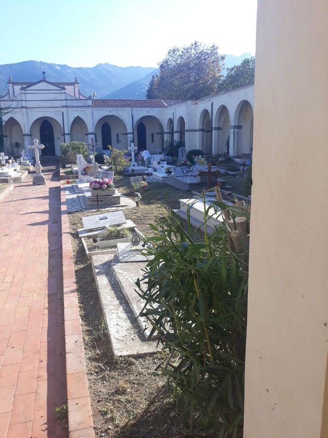 Cimitero Foto 2