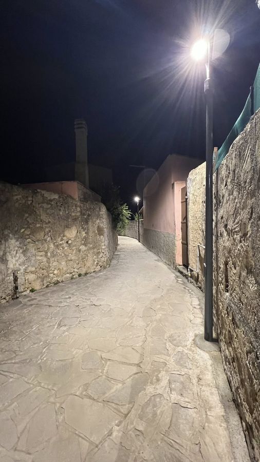 illuminazione via del toro (3)