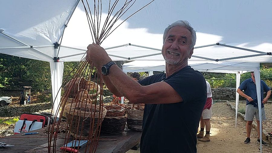 Artigiano intreccio vimini Gaudenzio Coltelli