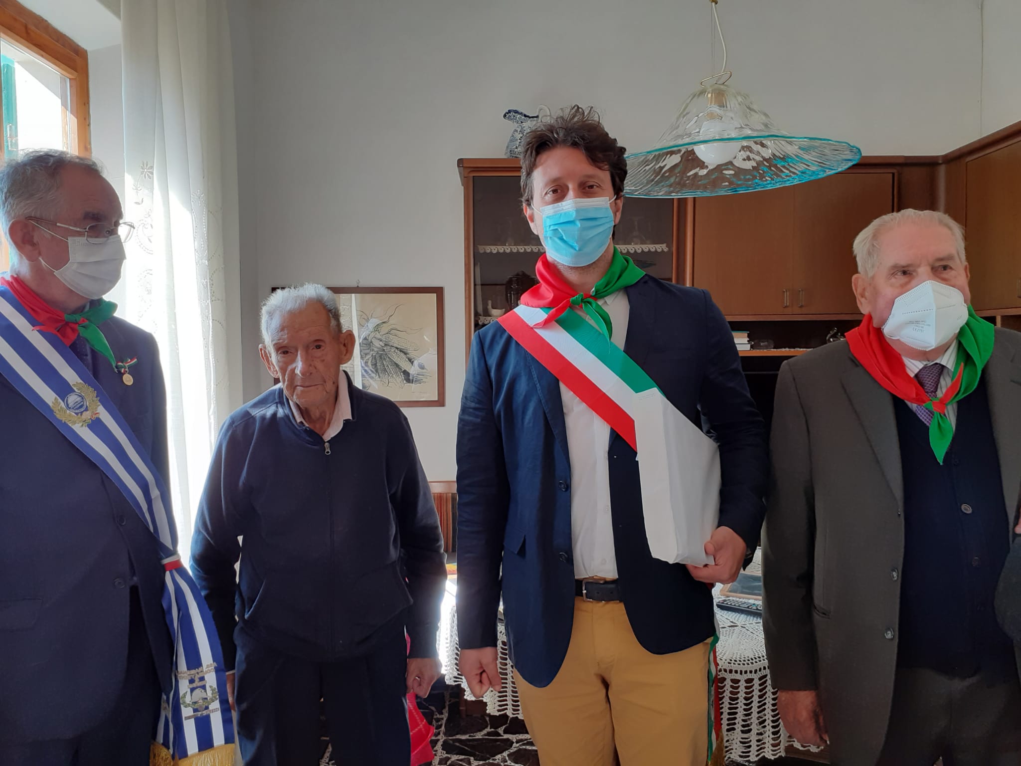 PHOTO-2021-10-10-19-47-33 (1)