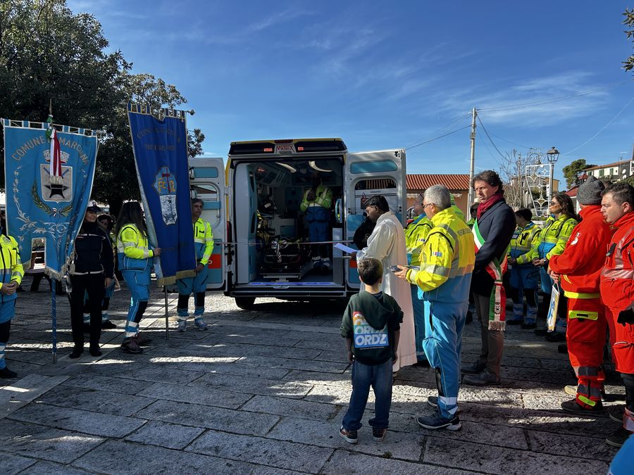 inaufurazione ambulanza 1