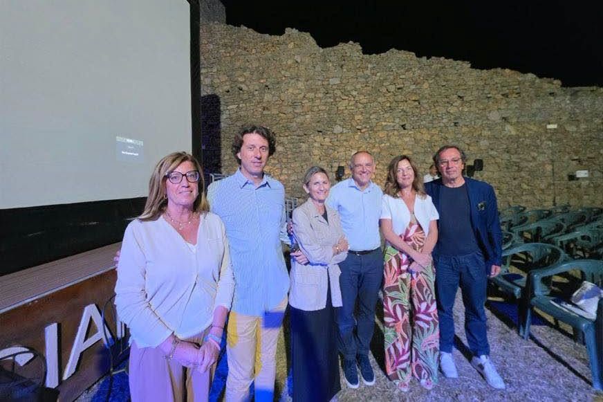 libertà di restare ospiti