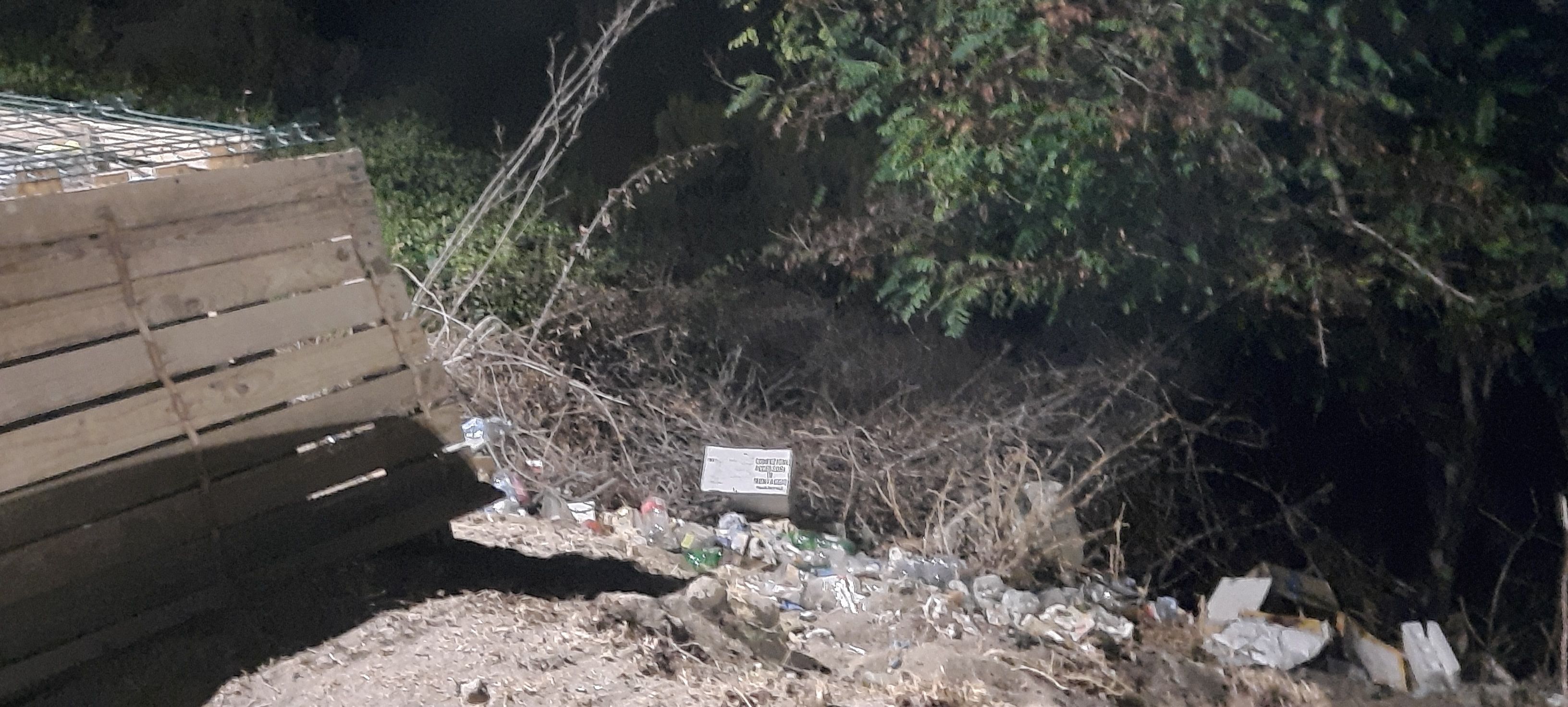 spazzatura abbandonata patresi 2