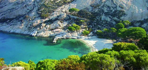 montecristo spiaggia 620