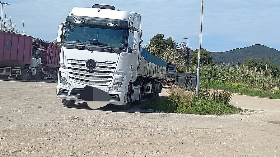 autocarri piazzale del Chicchero (5) ok