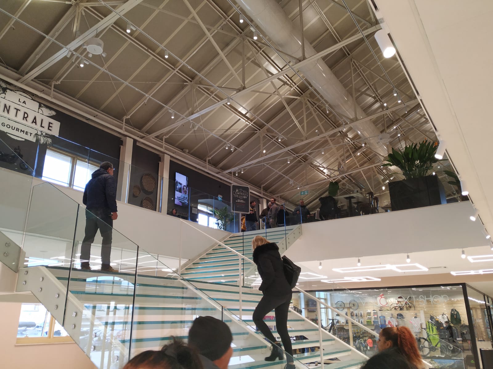 centro commerciale 2