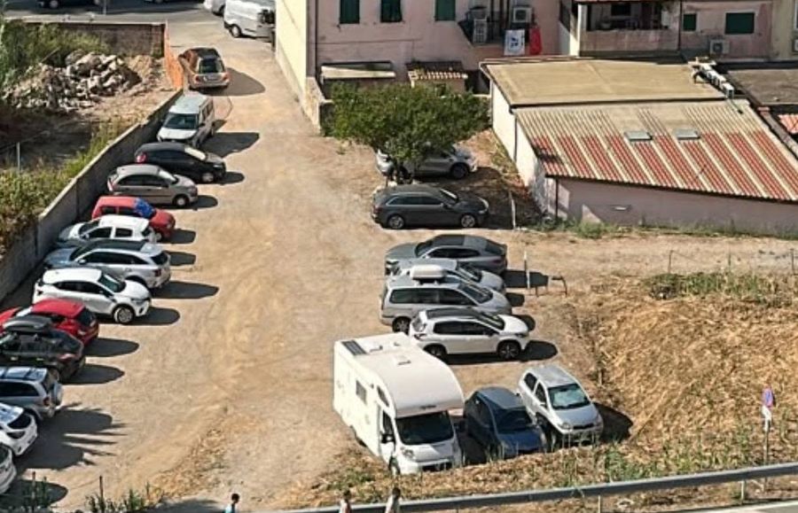 parcheggio ospedale nuovo dall alto (2)