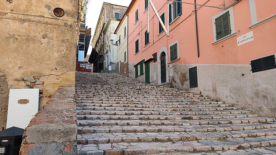 porta abbandonata (4)