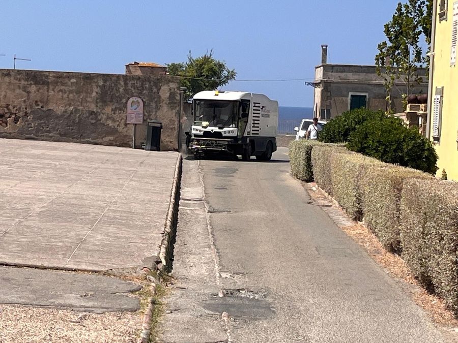 pulizia centro storico alto (2)