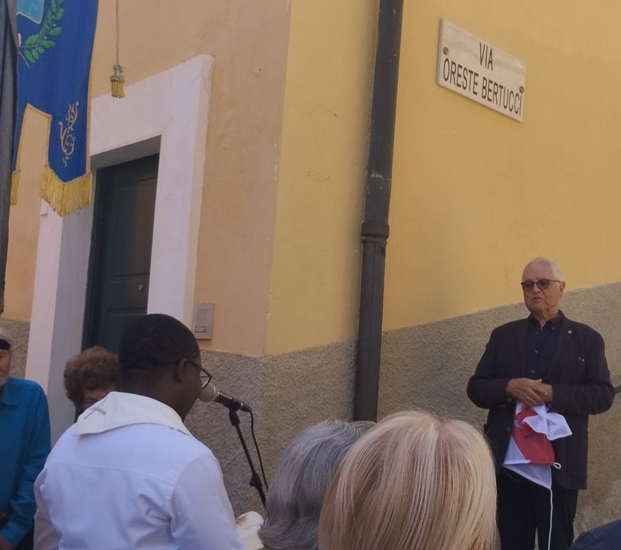 via oreste bertucci (3) benedizione