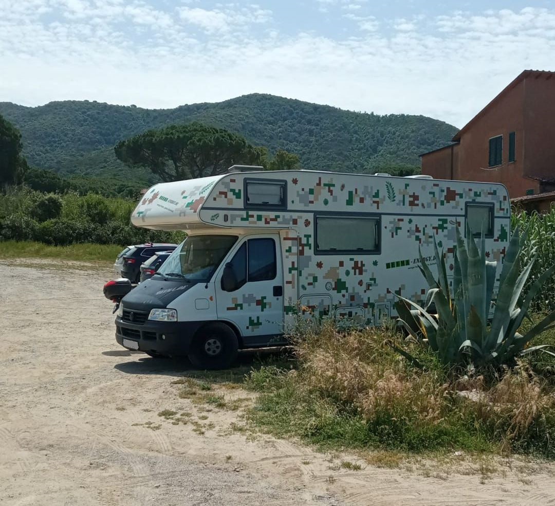 camper parcheggio campo all aia 2