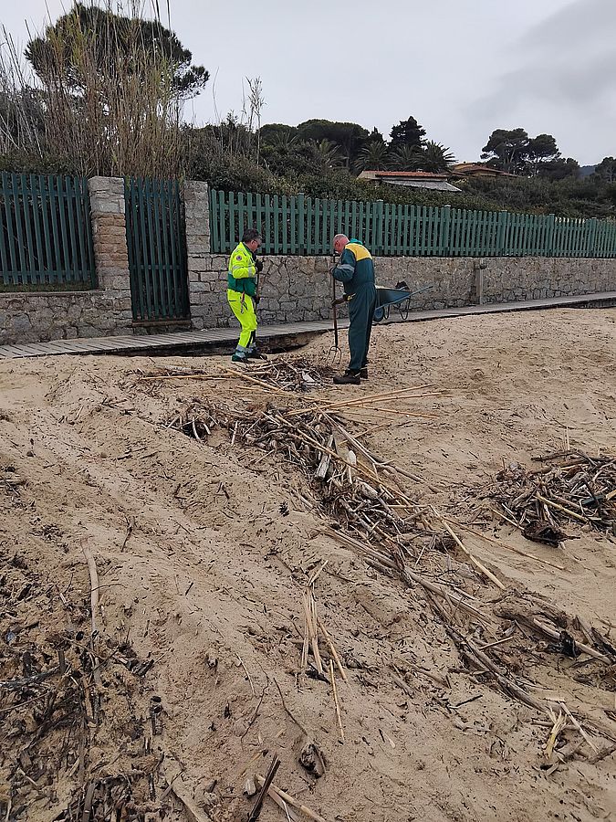 pulizia spiaggi a 2 (5)