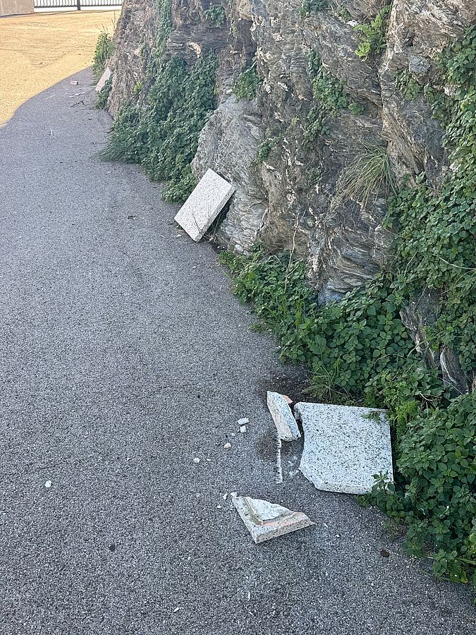 atti vandalici rio marina (2)