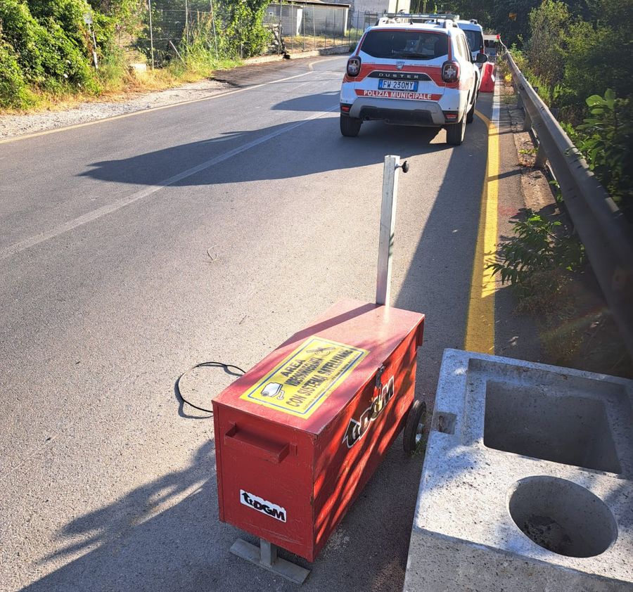 semaforo divelto sp il piano (2)