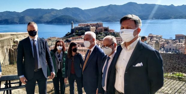 Giani e Schmidt a Portoferraio 620