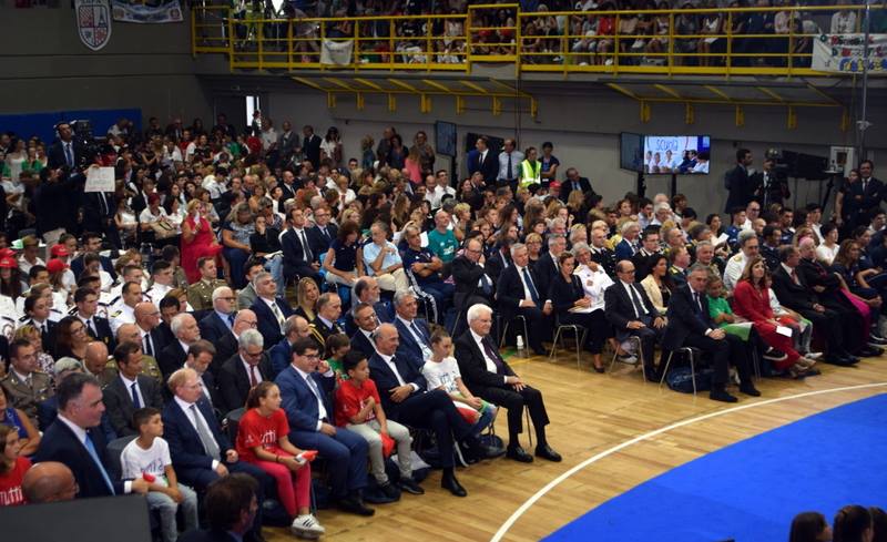 42144642 10212652624336001 7149112242607226880 n