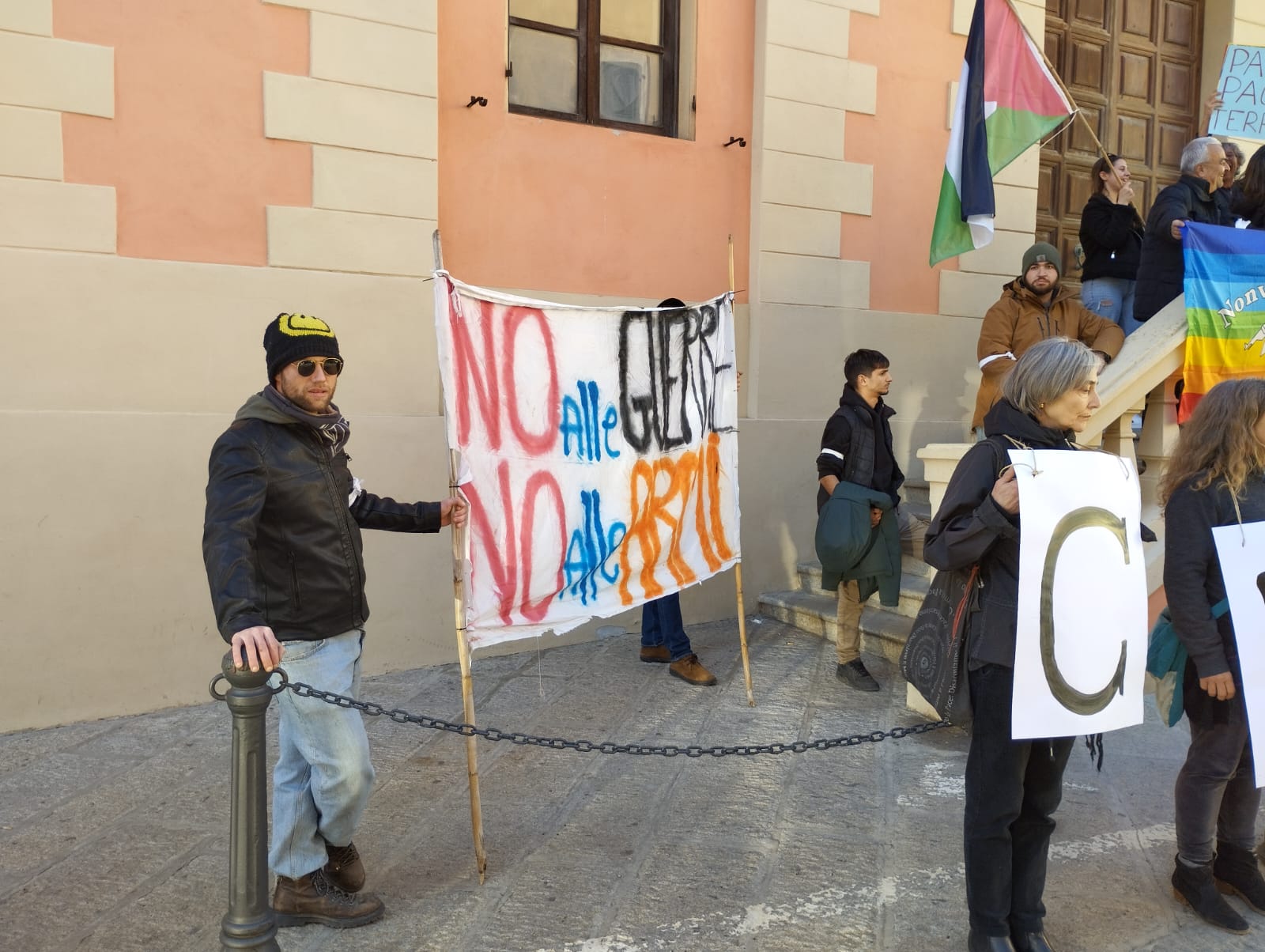 96a9b570 1993 4343 b68e 3d945169dc78