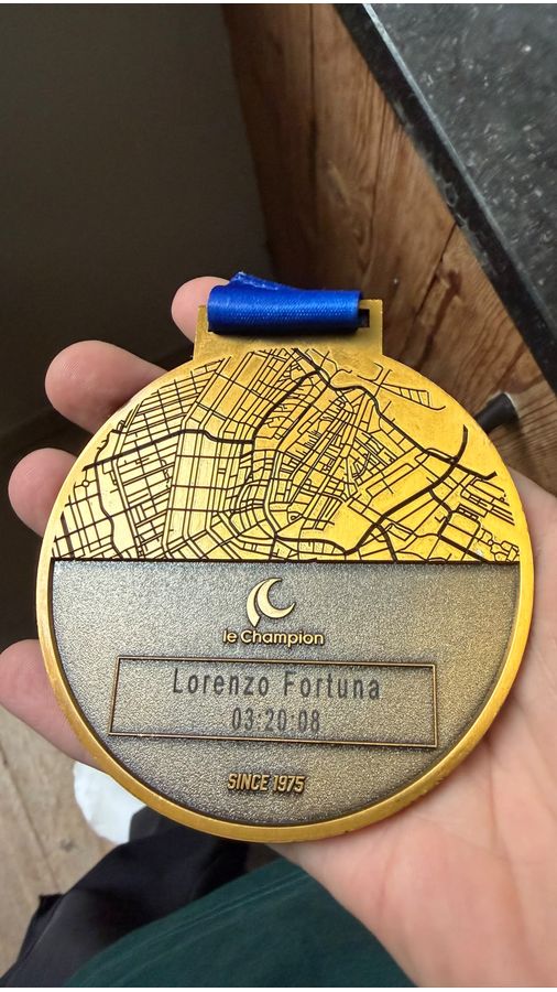 medaglia maratona amsterdam lorenzo