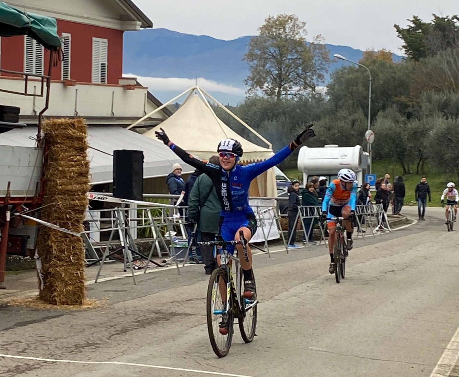 anna rododendro pieve a presciano (1)