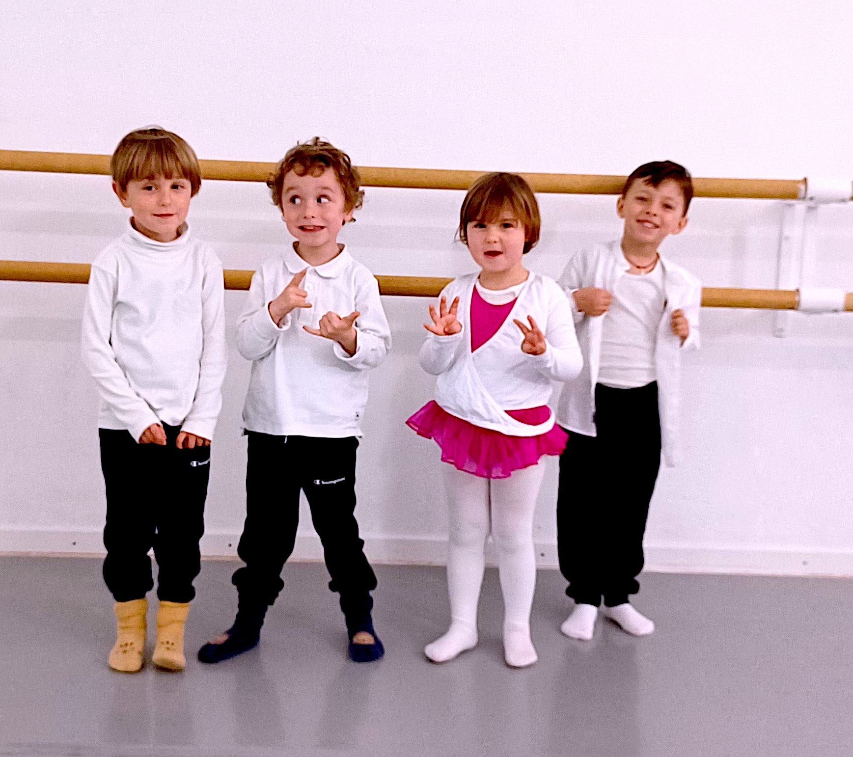 01.DanzaMania educazione musicale e al movimento 2023