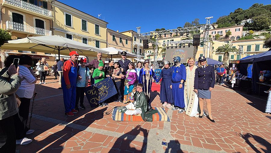 Tip Tap One  COMICS (3)