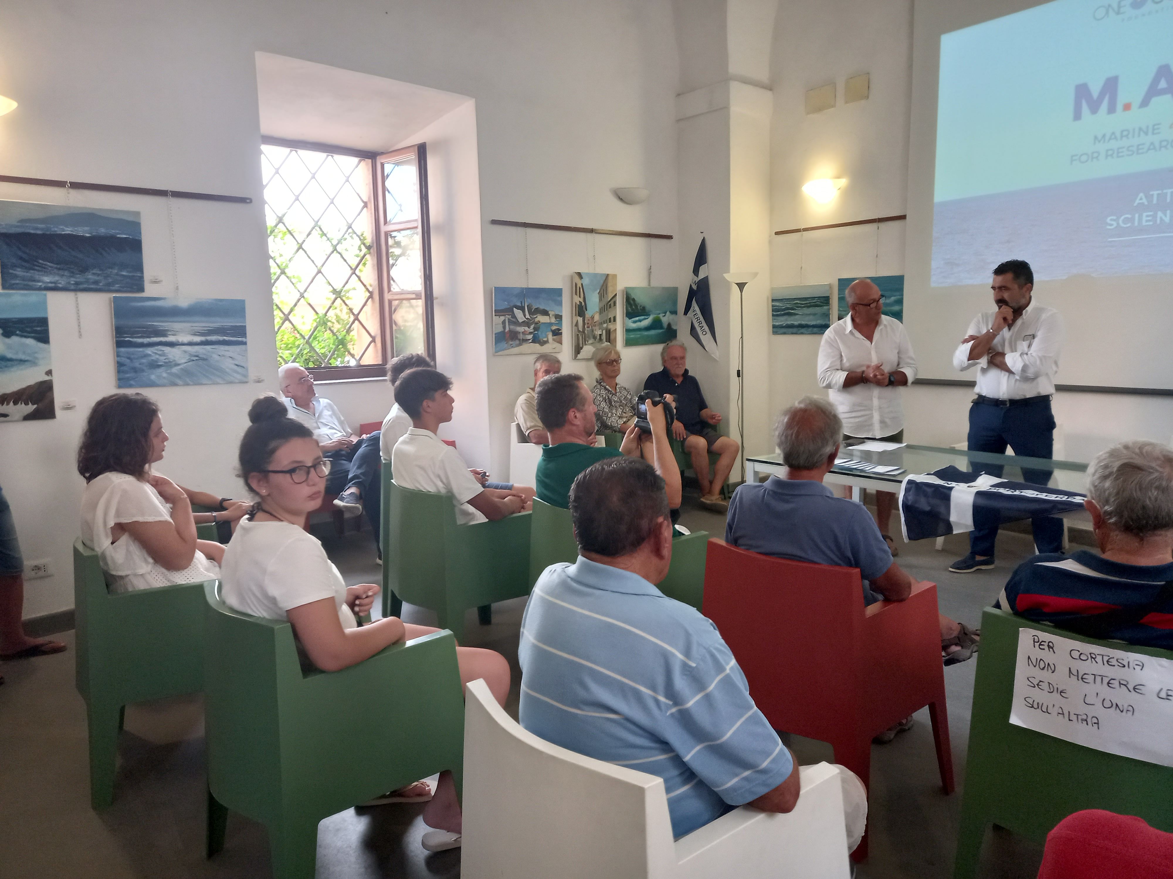 vicesindaco Luca Baldi e il moderatore Marino Garfanoli