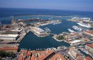 Rinvenuti senza vita i due uomini che si erano buttati in mare nel porto di Livorno