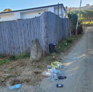 Fotonotizia: Rifiuti sparsi a Campo all'Aia