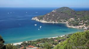 Il Golfo della Biodola non vive di promesse: servono fatti