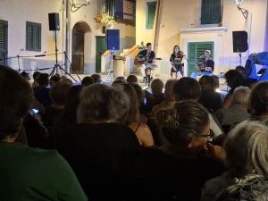 Rio: &quot;I lupi di mare&quot; e Dylan Thomas ottengono un considerevole comsenso popolare