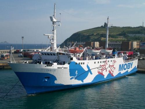 Quasi lirico lamento sulla nave delle 20.30 che non parte perché cagionevole di salute motoristica
