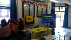 “Donne, vita, libertà” - gli attivisti elbani di Amnesty incontrano gli studenti del Cerboni