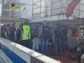 Controlli su pescherecci, lavoratori in nero e violazioni del codice della navigazione e della sicurezza