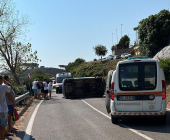 Rio: si ribalta con l'auto, necessario l'intervento dei Vigili del Fuoco (agg.)